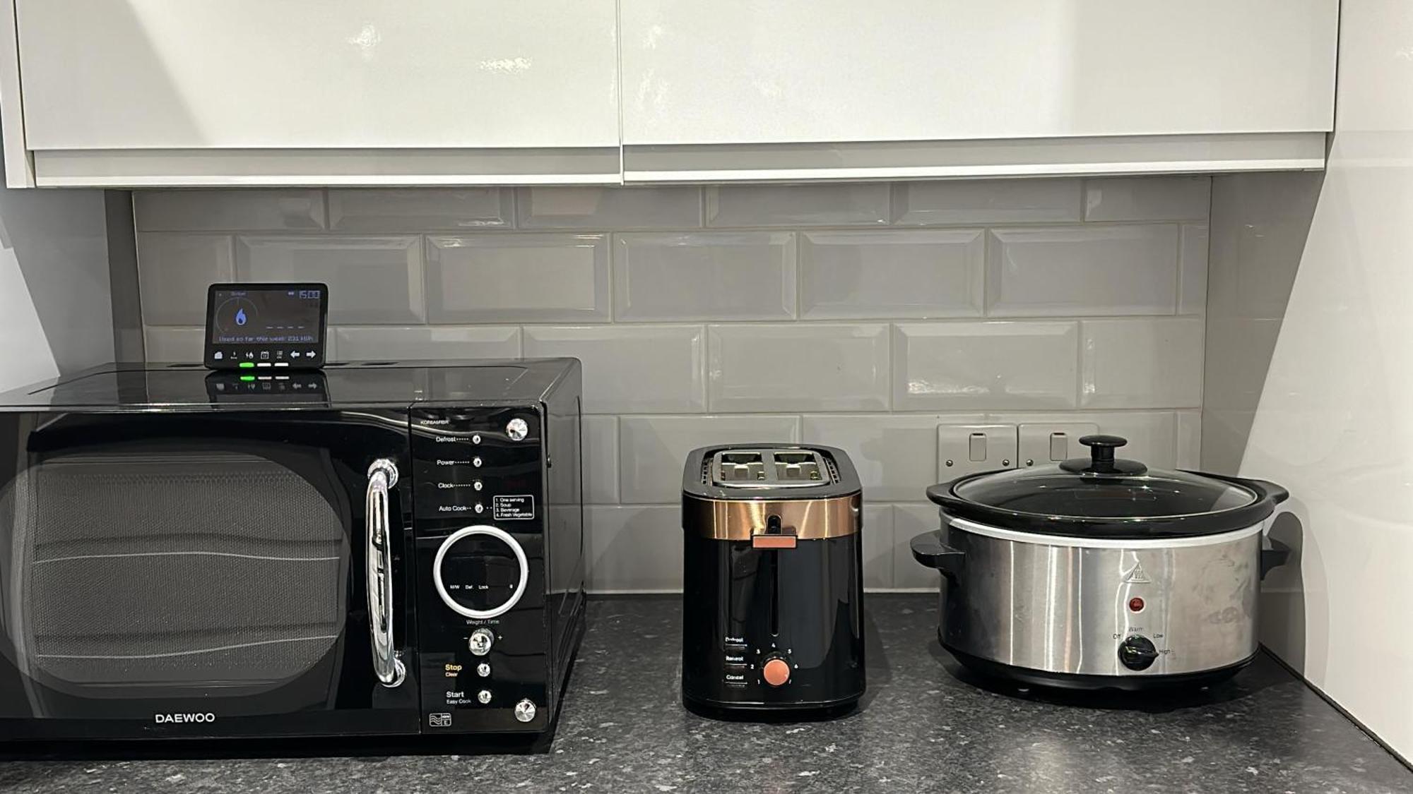 לונדון 1-Bedroom Flat With Small Garden & Paid Parking In Finsbury Park, Highbury מראה חיצוני תמונה
