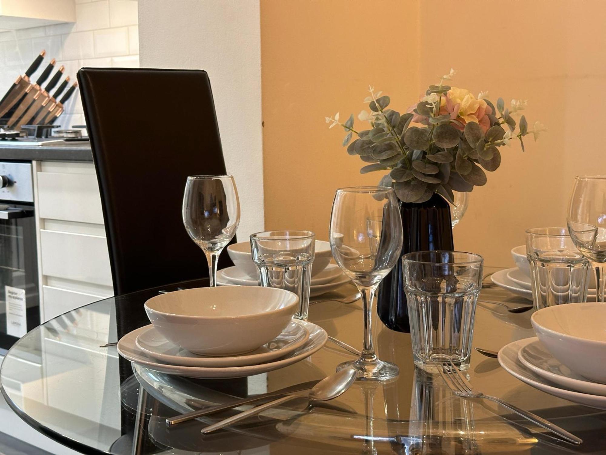 לונדון 1-Bedroom Flat With Small Garden & Paid Parking In Finsbury Park, Highbury מראה חיצוני תמונה