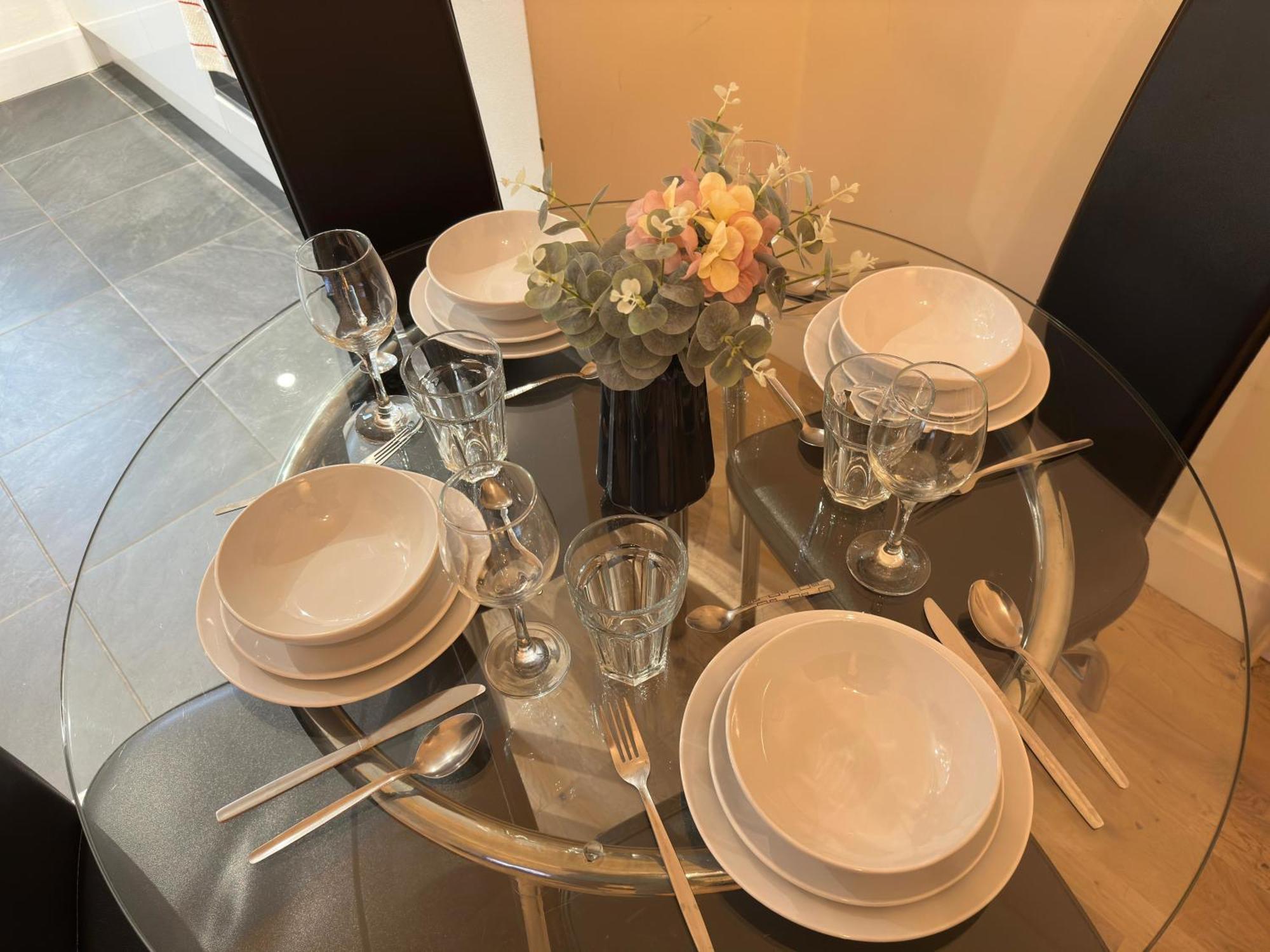 לונדון 1-Bedroom Flat With Small Garden & Paid Parking In Finsbury Park, Highbury מראה חיצוני תמונה