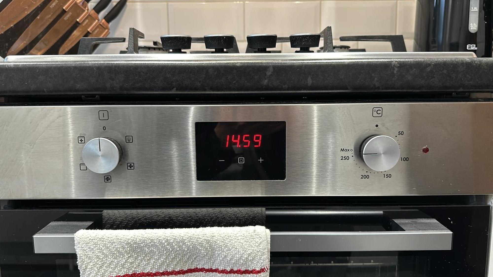 לונדון 1-Bedroom Flat With Small Garden & Paid Parking In Finsbury Park, Highbury מראה חיצוני תמונה